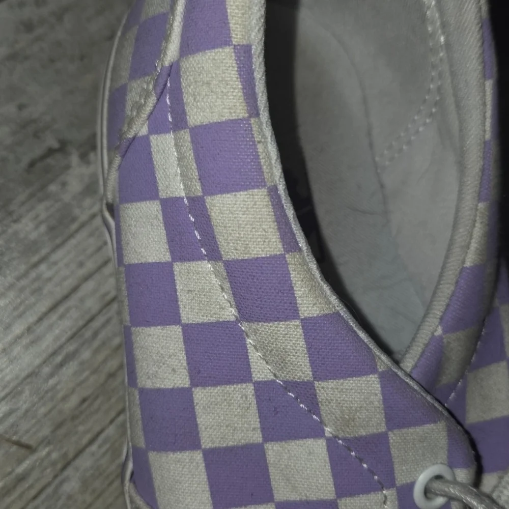Vans checkered purple and white sneckers